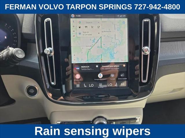2026 Volvo XC40 Plus, B5 AWD Gas (mild hybrid), Dark