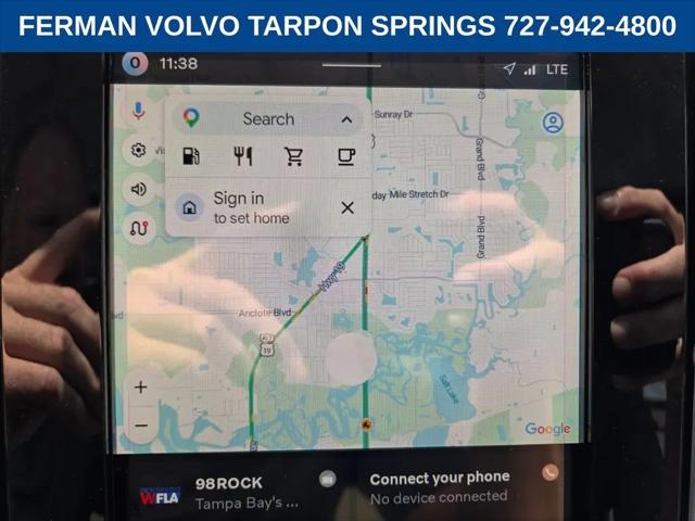2026 Volvo XC40 Plus, B5 AWD Gas (mild hybrid), Dark