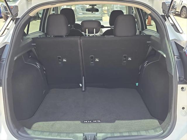 2023 Nissan Kicks SV Xtronic CVT