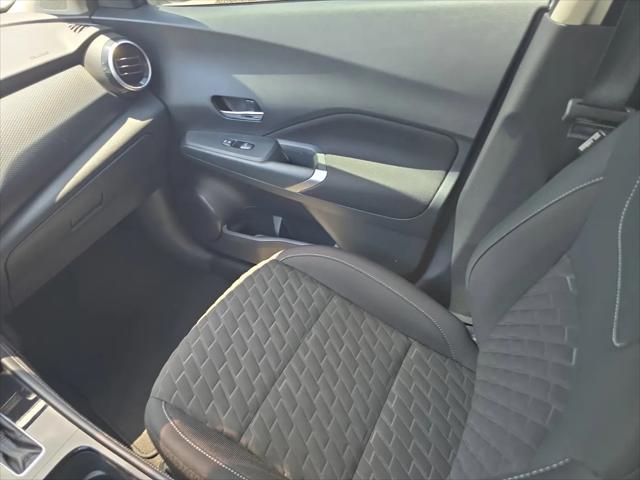 2023 Nissan Kicks SV Xtronic CVT