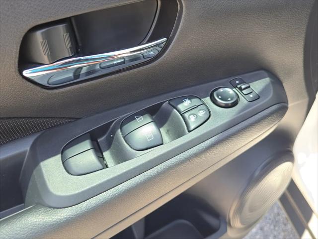 2023 Nissan Kicks SV Xtronic CVT