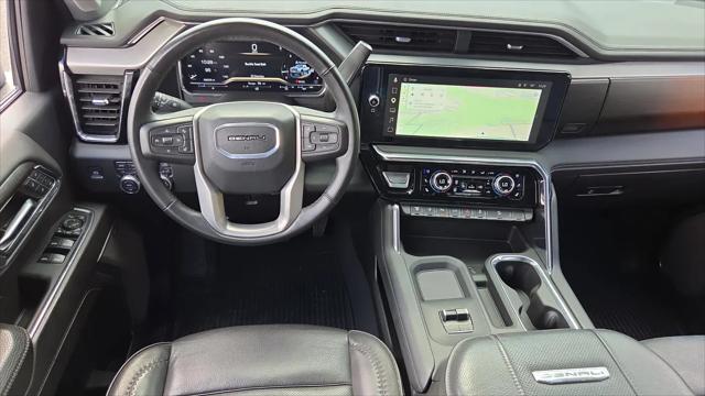 2024 GMC Sierra 2500HD 4WD Crew Cab Standard Bed Denali