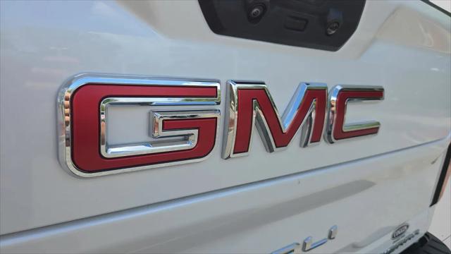 2024 GMC Sierra 2500HD 4WD Crew Cab Standard Bed Denali