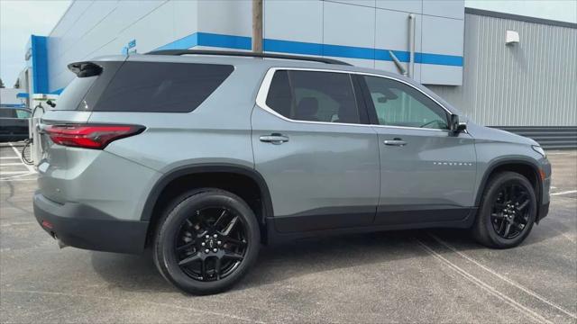 2023 Chevrolet Traverse AWD LT Leather