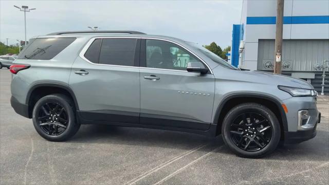 2023 Chevrolet Traverse AWD LT Leather