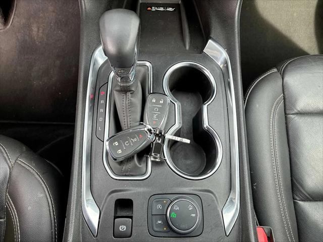 2023 Chevrolet Traverse AWD LT Leather