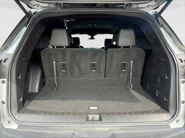2023 Chevrolet Traverse AWD LT Leather