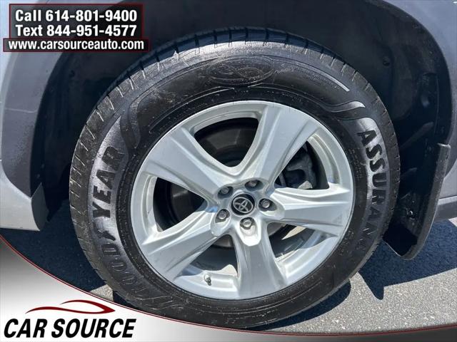 2020 Toyota Highlander LE