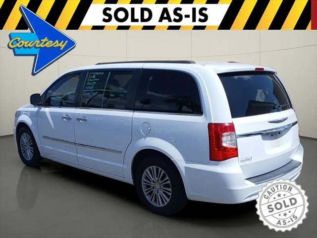 2014 Chrysler Town & Country Touring-L