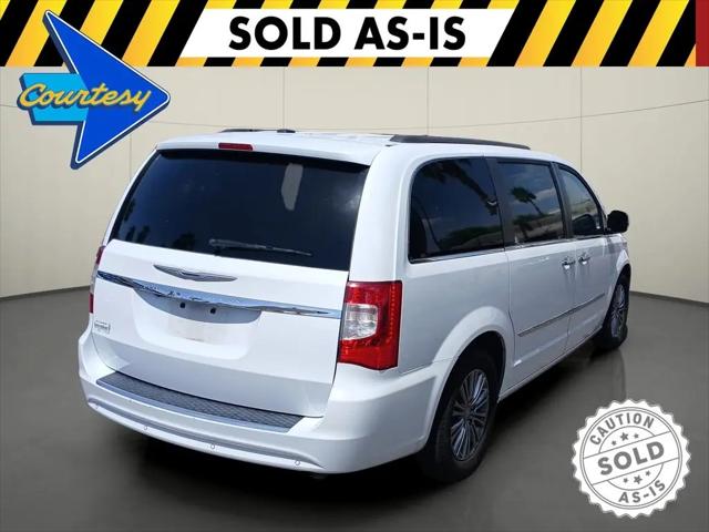2014 Chrysler Town & Country Touring-L