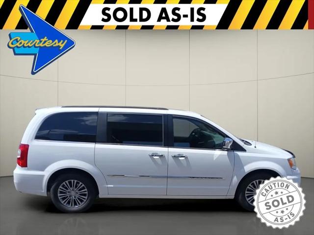 2014 Chrysler Town & Country Touring-L