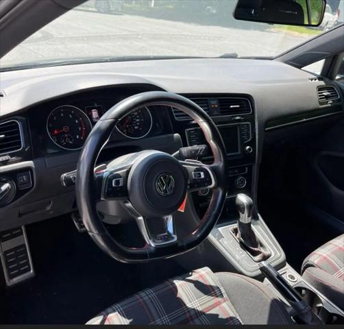 2017 Volkswagen Golf GTI S 4-Door