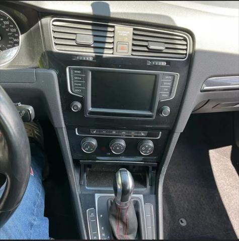 2017 Volkswagen Golf GTI S 4-Door