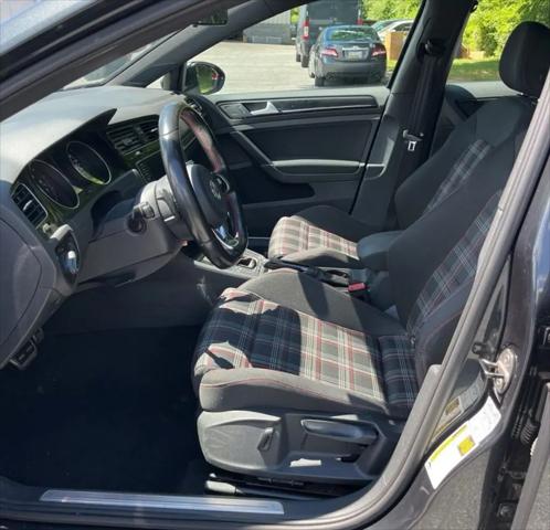 2017 Volkswagen Golf GTI S 4-Door