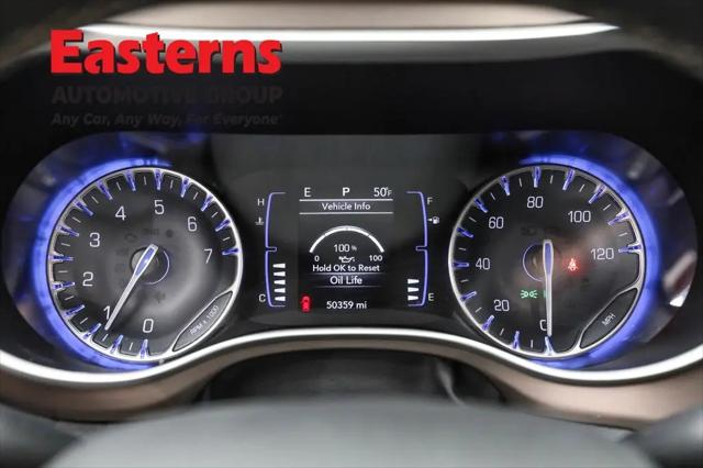 2023 Chrysler Voyager LX