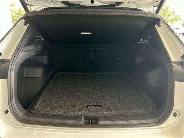 2026 Volkswagen Tiguan SEL R-Line Turbo