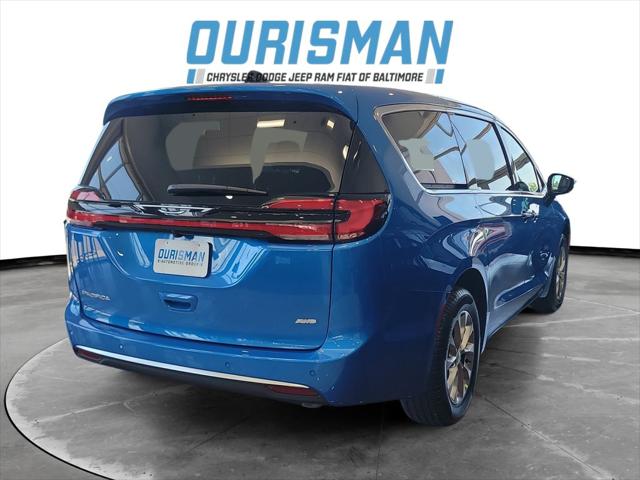 2027 Chrysler Pacifica Select