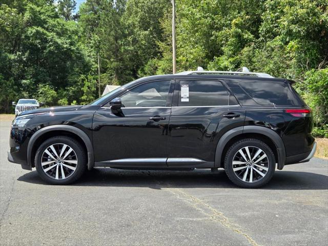 2024 Nissan Pathfinder Platinum FWD