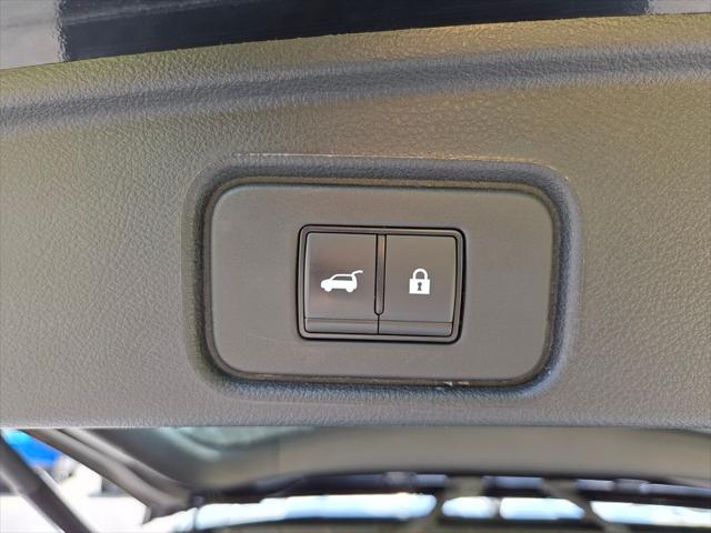 2024 Nissan Pathfinder Platinum FWD