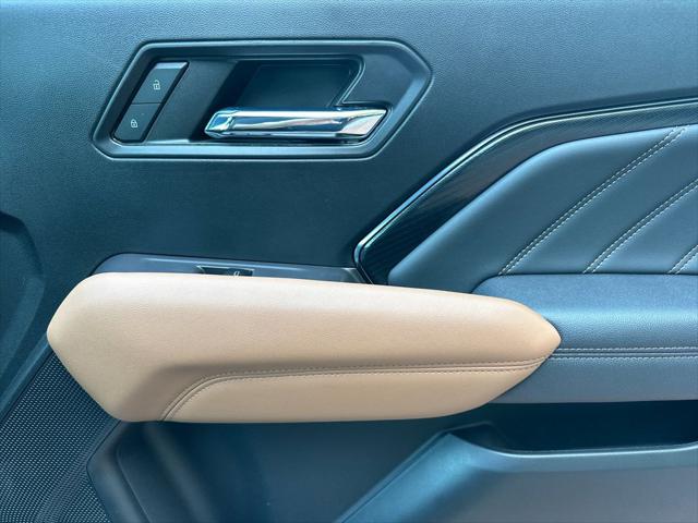 2023 GMC Canyon 4WD Crew Cab Short Box AT4