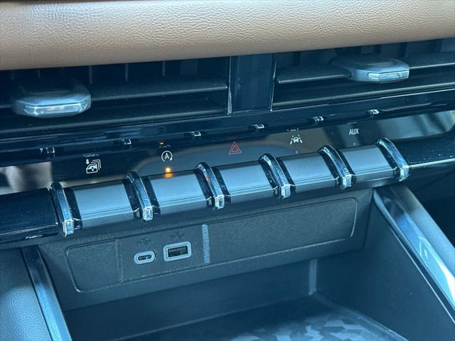 2023 GMC Canyon 4WD Crew Cab Short Box AT4