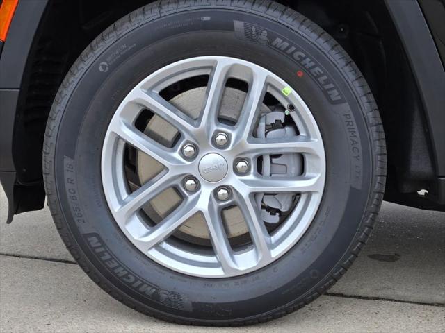 2026 Jeep Grand Cherokee L Laredo 4x2