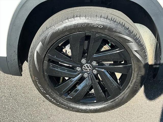 2022 Volkswagen Atlas Cross Sport 3.6L V6 SE w/Technology