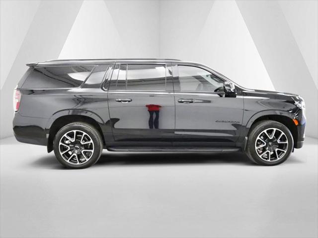2023 Chevrolet Suburban RST