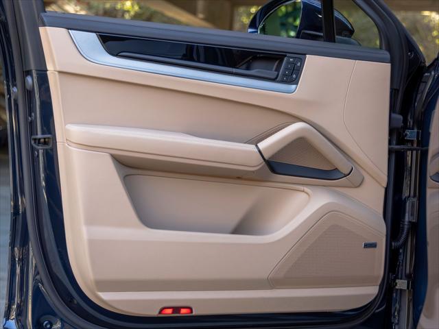 2026 Porsche Cayenne Unknown