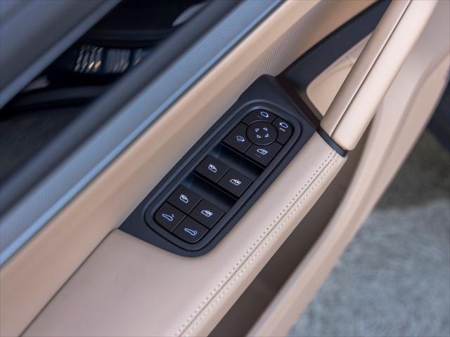 2026 Porsche Cayenne Unknown