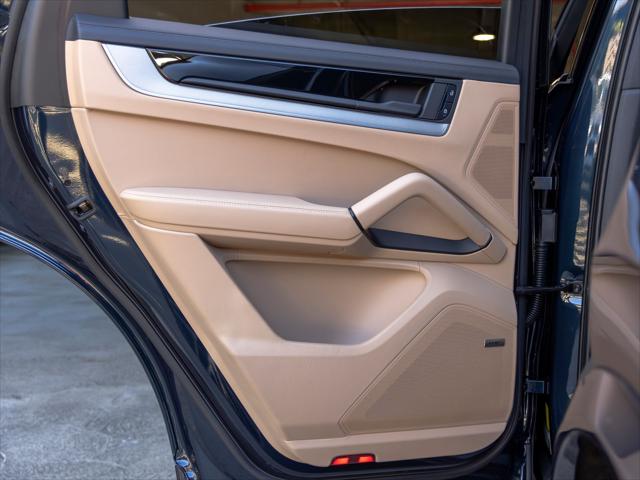 2026 Porsche Cayenne Unknown