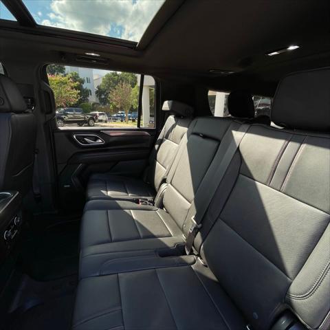 2022 Chevrolet Suburban 2WD RST