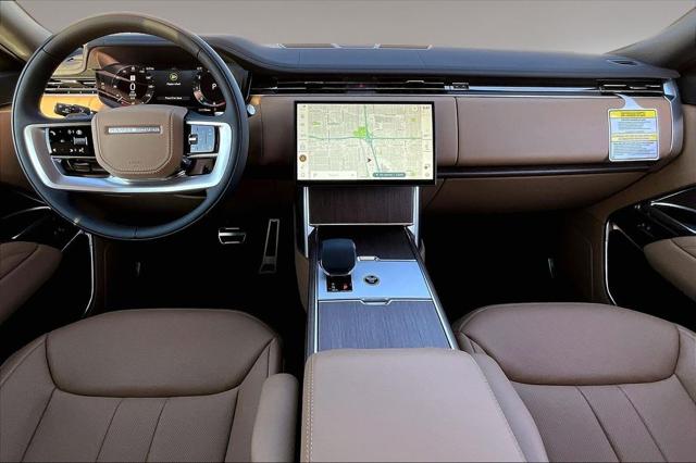 2026 Land Rover Range Rover P400 SE 7 Seat