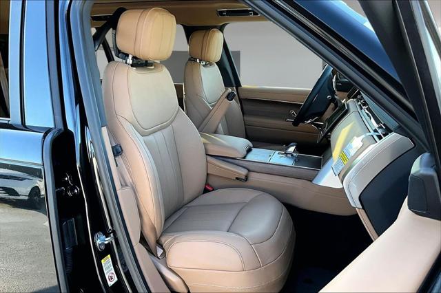 2026 Land Rover Range Rover P400 SE 7 Seat