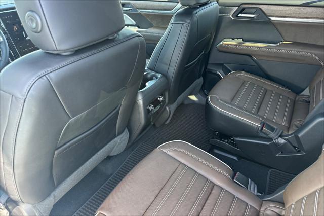 2026 GMC Acadia Denali Ultimate AWD