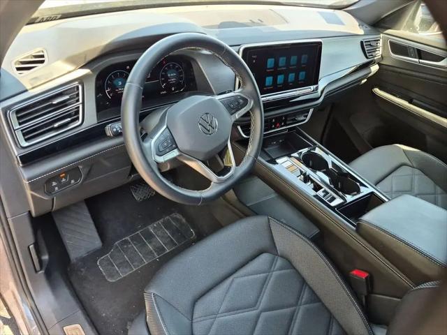 2024 Volkswagen Atlas Cross Sport 2.0T SE w/Technology