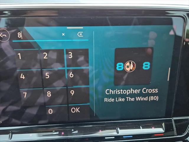 2024 Volkswagen Atlas Cross Sport 2.0T SE w/Technology