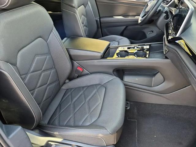 2024 Volkswagen Atlas Cross Sport 2.0T SE w/Technology
