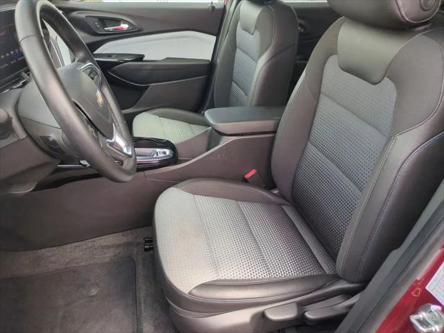 2025 Chevrolet Trax FWD LT