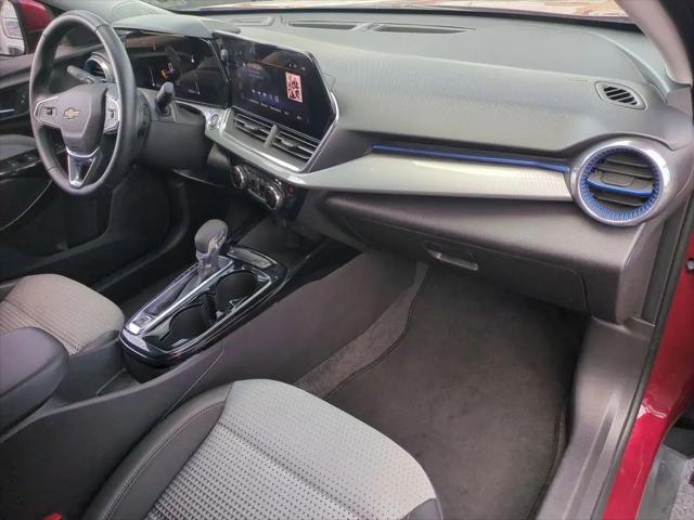 2025 Chevrolet Trax FWD LT