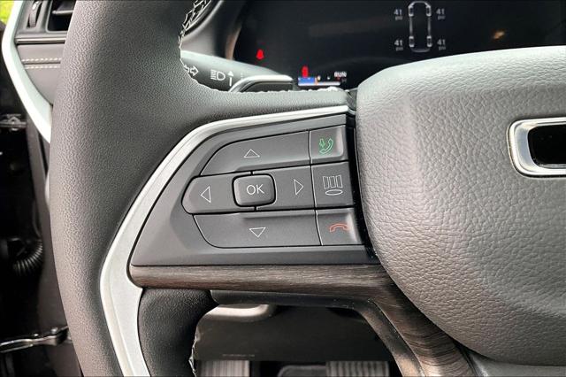 2026 Jeep Grand Cherokee L Altitude 4x4
