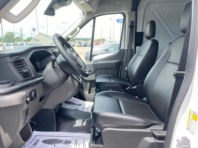 2026 Ford Transit Cargo Van Base