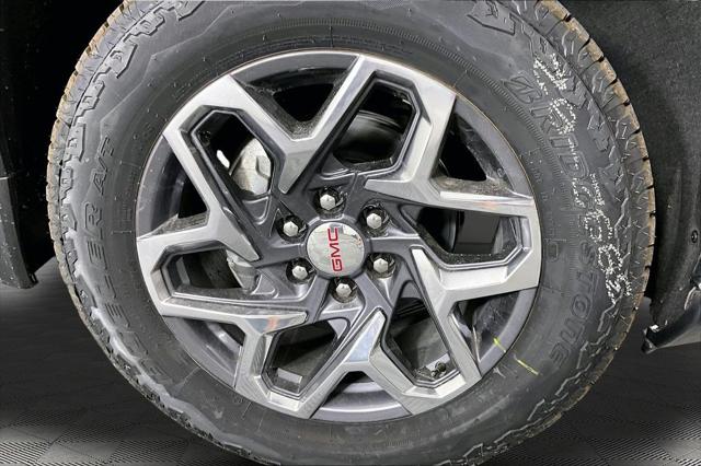 2026 GMC Sierra 1500 Crew Cab, Short Bed, SLT, 4WD