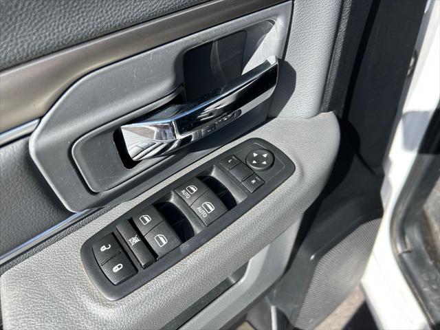 2016 Ram 1500 SLT