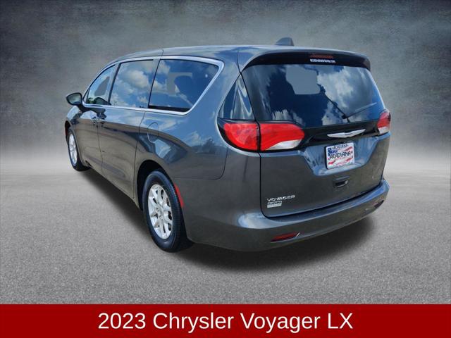 2023 Chrysler Voyager LX