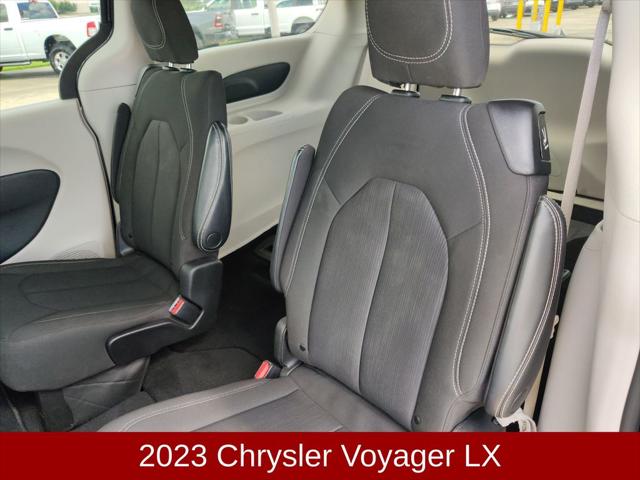 2023 Chrysler Voyager LX