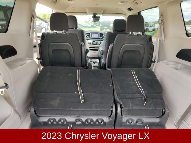 2023 Chrysler Voyager LX