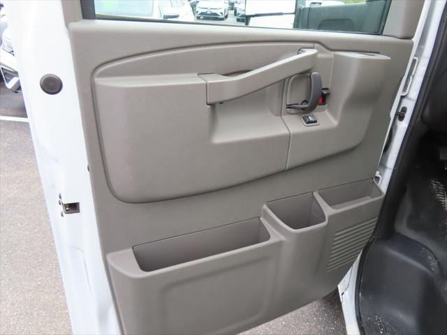 2024 GMC Savana Cutaway Work Van