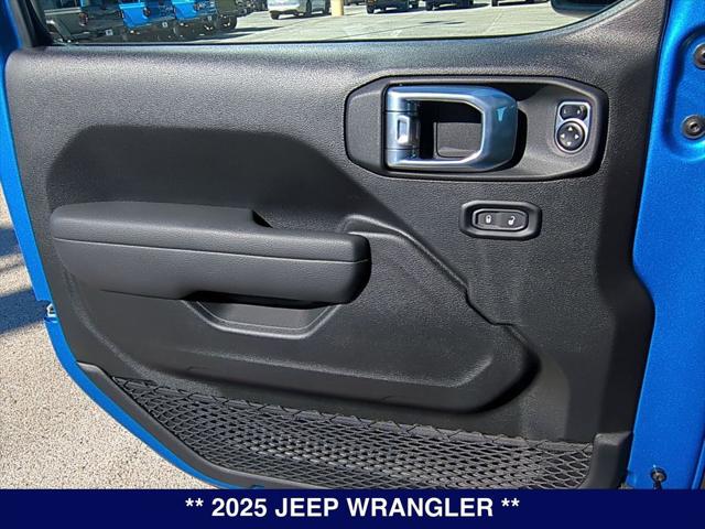 2025 Jeep Wrangler 4-Door Willys 4x4