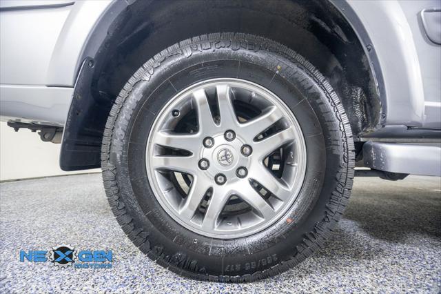 2004 Toyota Sequoia Limited V8